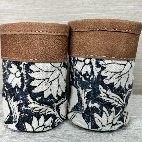 Lot of 2 Clea Ray Can Coozie Recycled Hand Crafted Floral Faux Leather 5 in - Picture 2 of 5